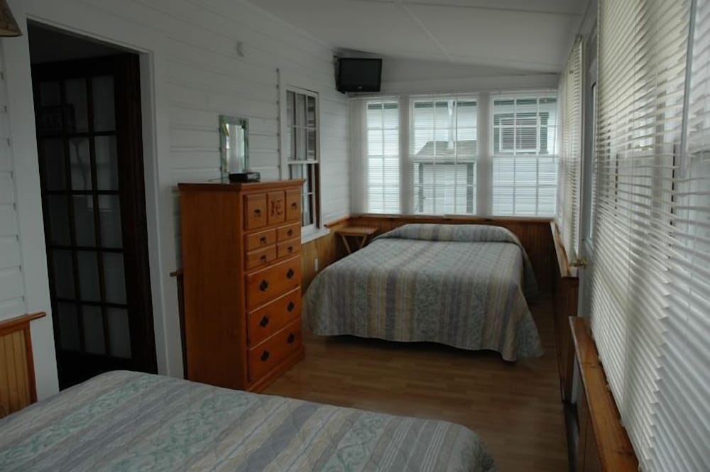 Channel Watefront Cottages - photo 6