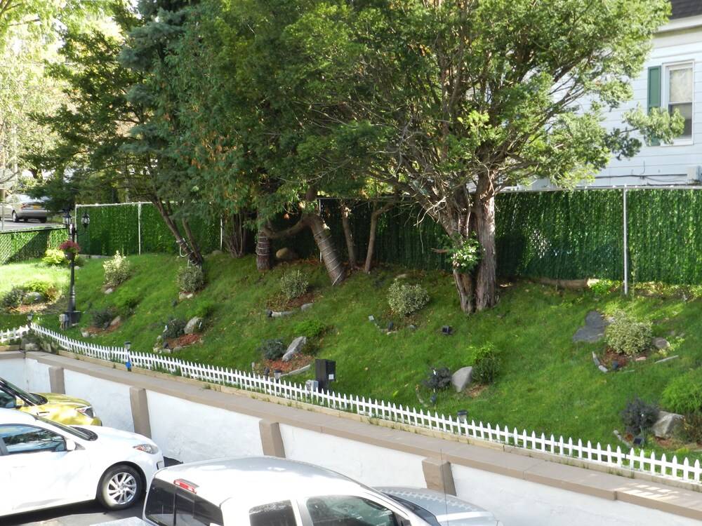 Central Motel Court Yard - photo 124