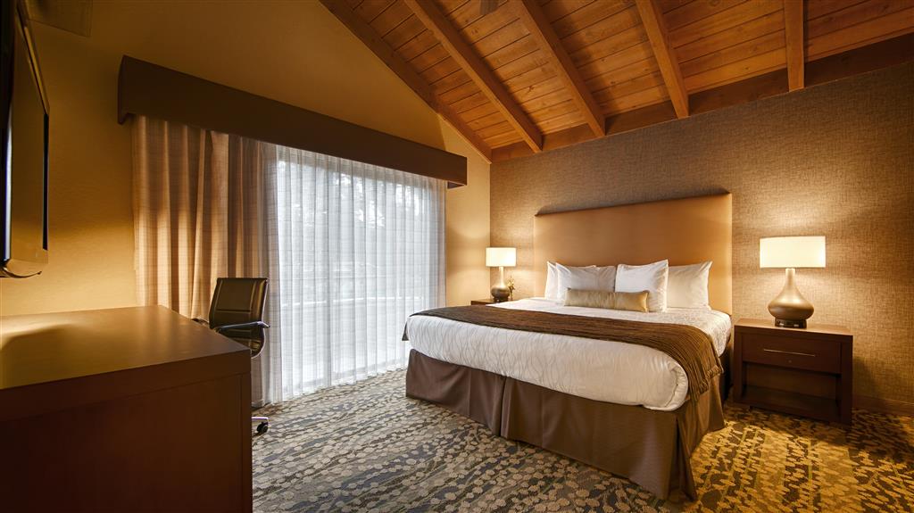 Best Western The Inn & Suites Pacific Grove - photo 10