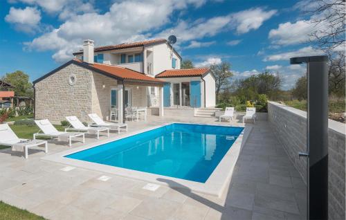 Beautiful Home In Buje — 4-Star Luxury Hotel in Buje, Croatia