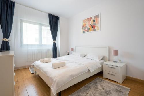 Skyline I 1 Bedroom Apartment on Nerva Traian — 4-Star Luxury Hotel in Bucharest, Romania