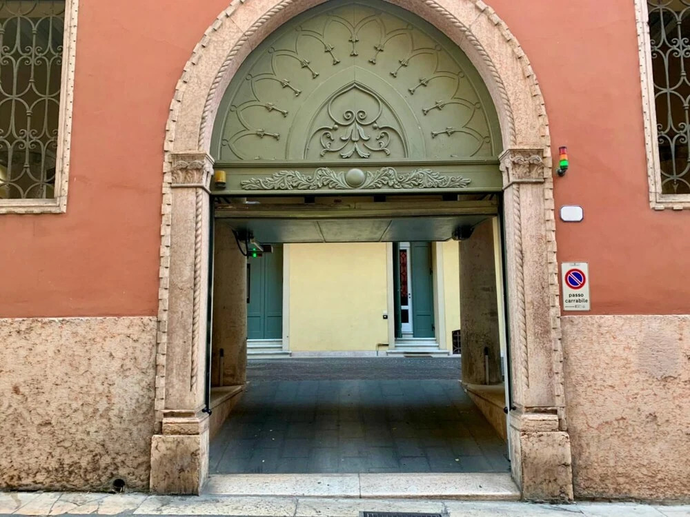 Stunning top floor flat in the heart of Verona — 4-Star Luxury Hotel in Verona, Italy