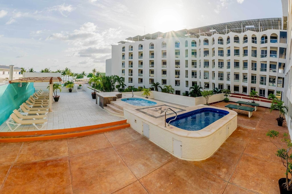 Sundeck