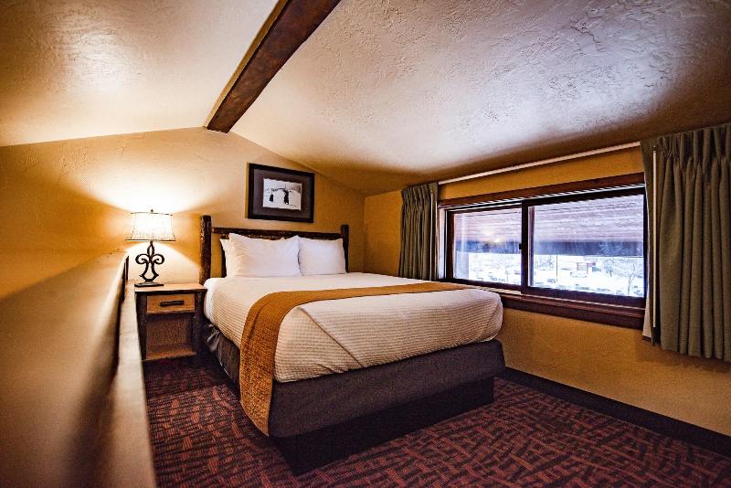 Elk Country Inn - photo 101