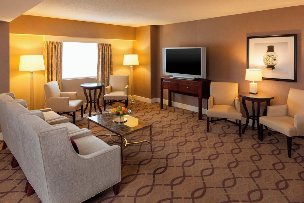 Sheraton Metairie New Orleans Hotel - photo 16