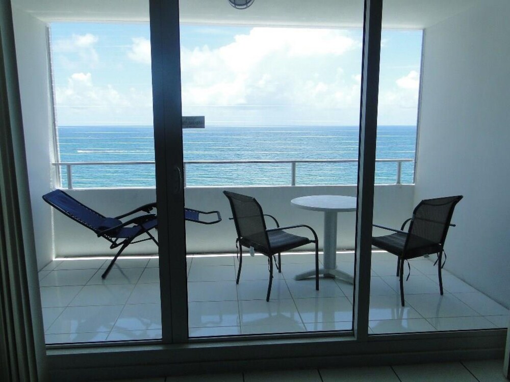 Galt Ocean Gem 1 1 Direct Ocean View 9 — hotel in Fort Lauderdale