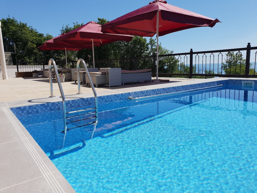 Loofki - carbon neutral hotel in Sochi