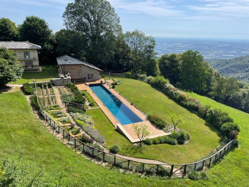 Dionisia's Home Pool Spa On Monviso Unesco Alps — 4-Star Luxury Hotel in Verzuolo, Italy