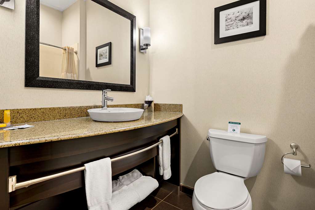 Sonesta Essential Indianapolis Airport - photo 15