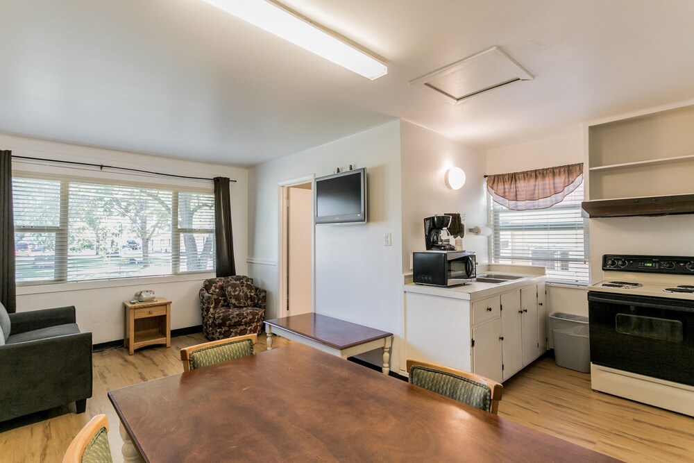 Skylark Shores Resort - photo 45