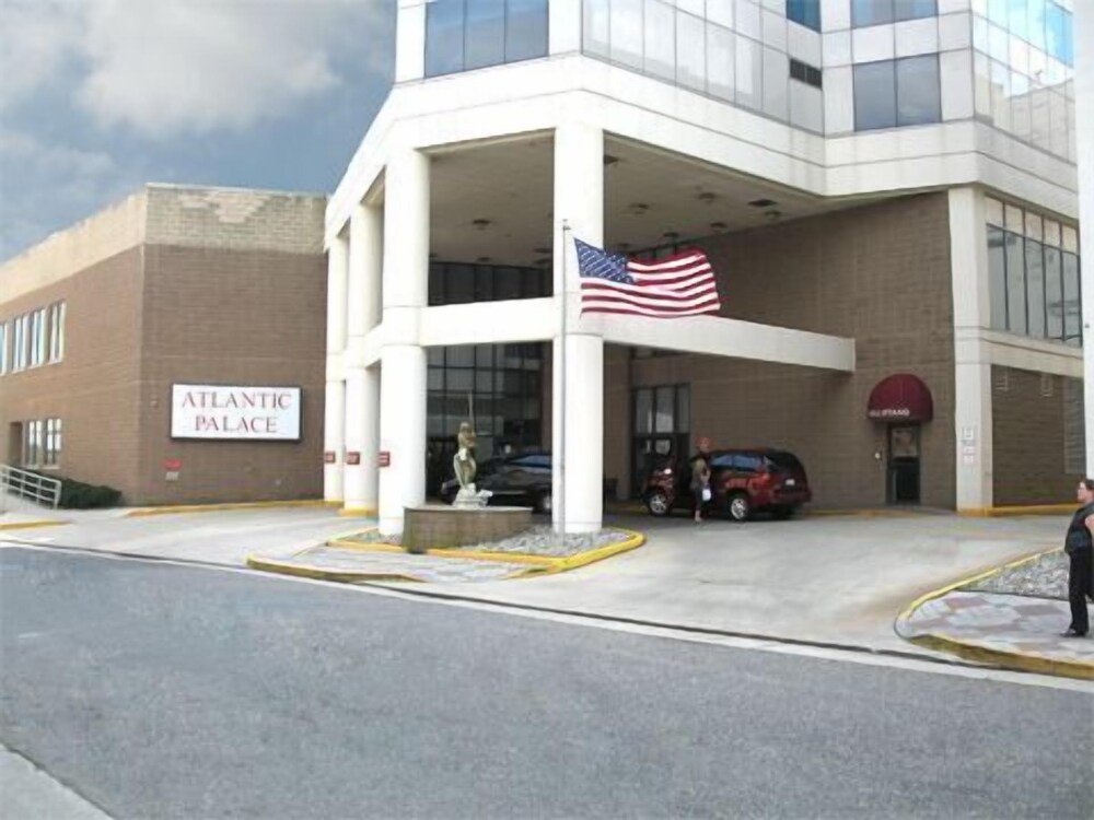 Atlantic Palace Suites - photo 44