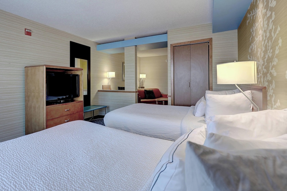 Fairfield Inn & Suites by Marriott Edison South Plainfield - photo 12