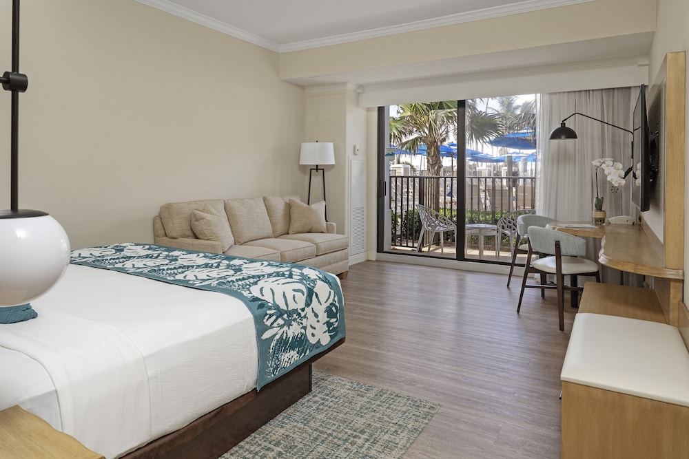 Opal Grand Oceanfront Resort & Spa - photo 6