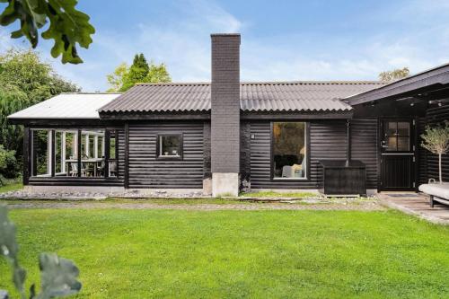 Nordic Simplicity With Natural Serenity in Grenaa, Denmark