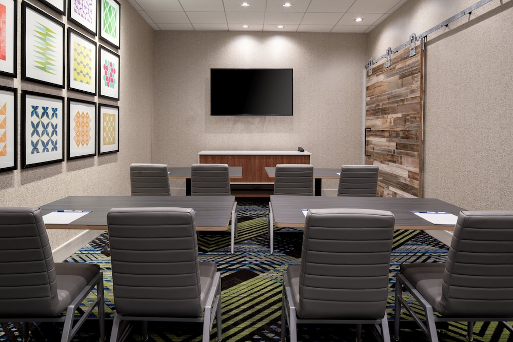 Holiday Inn Express & Suites Bullhead City by IHG - photo 49