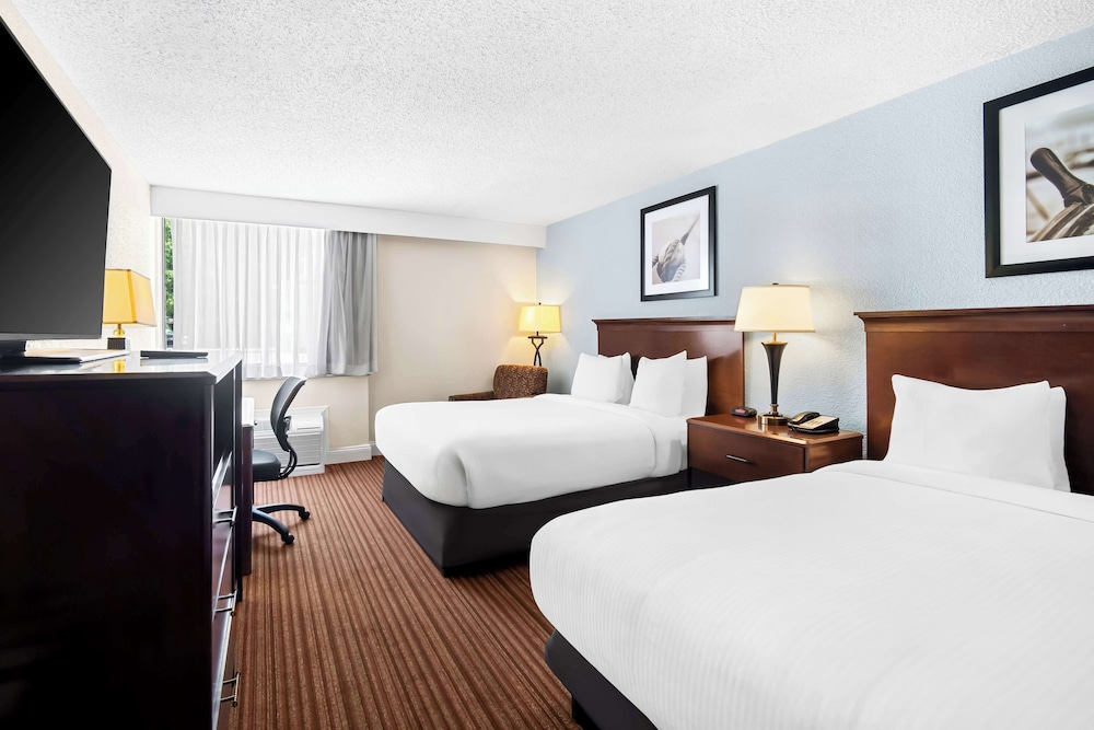 Best Western Merry Manor Inn - photo 8