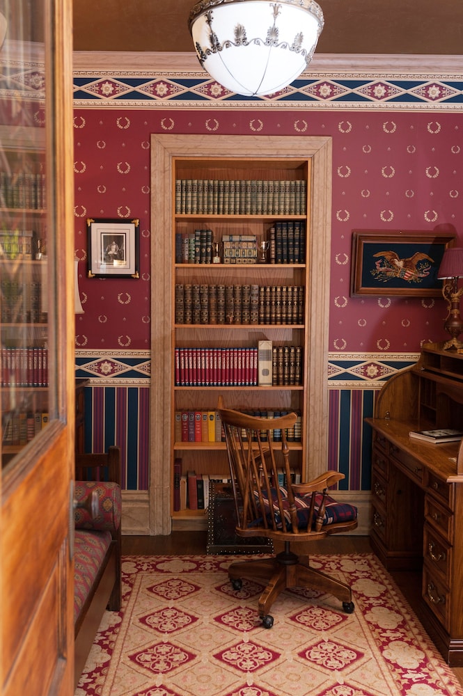 South Broadway Manor - photo 114