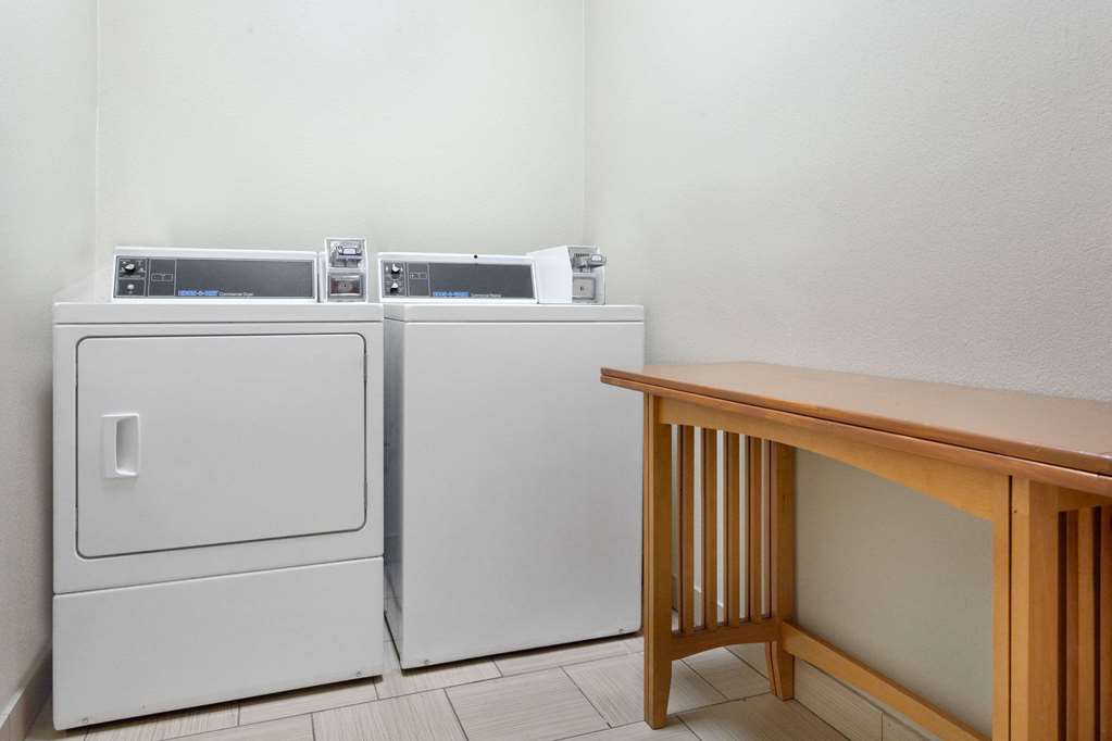 Baymont by Wyndham Waterloo - photo 13