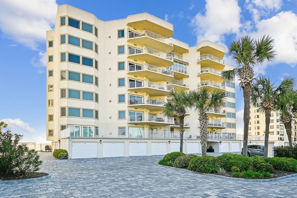 Waterview Towers 732 3 Bedroom Condo by RedAwning - photo 30