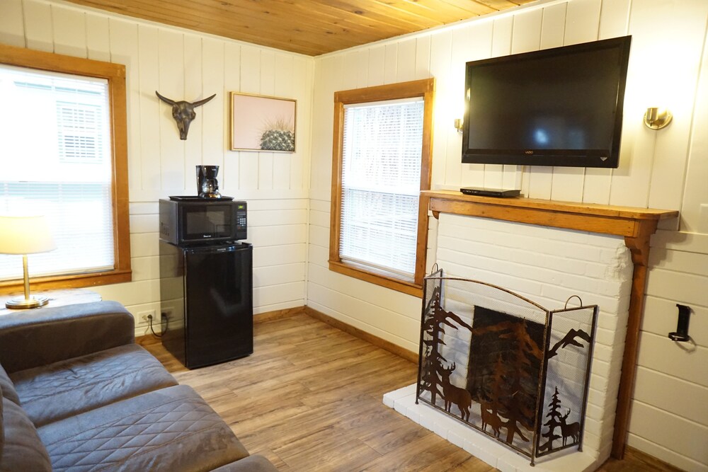 Shaver Lake Village Hotel - photo 53