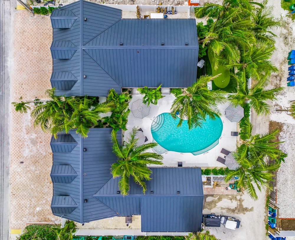 The Retreat at Anna Maria Island Inn - photo 29