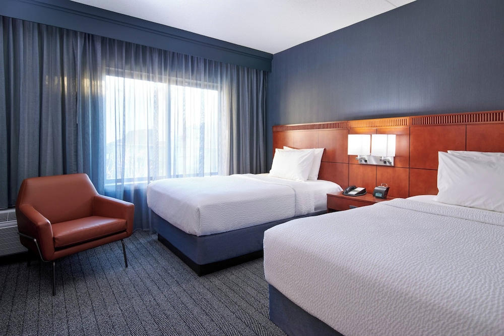 Courtyard by Marriott Chicago Lincolnshire - photo 10