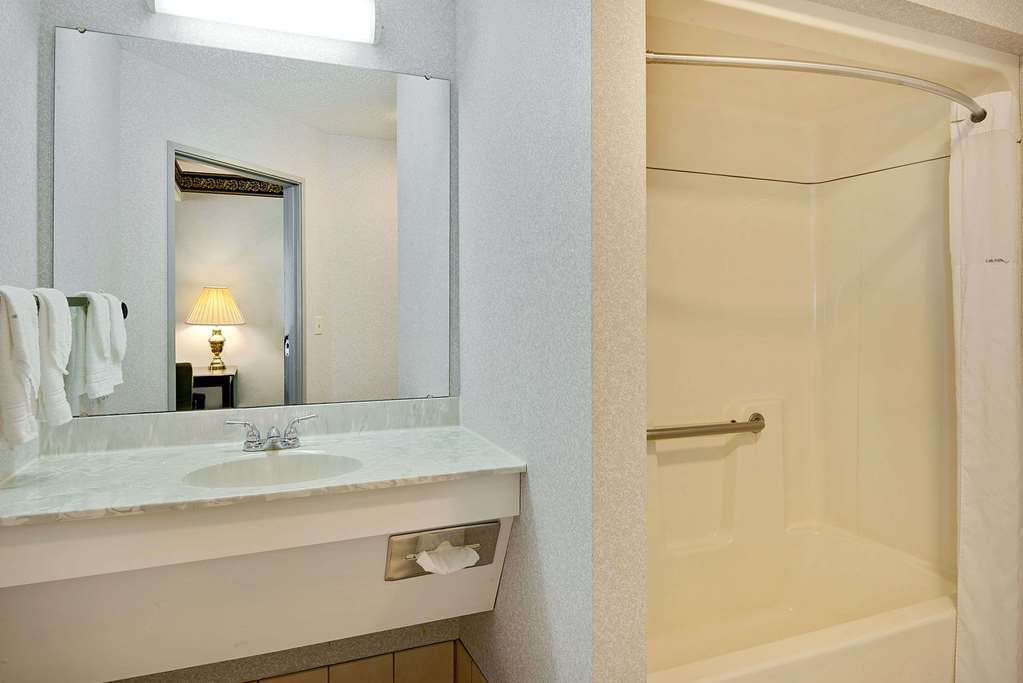 Days Inn by Wyndham Lisbon - photo 8