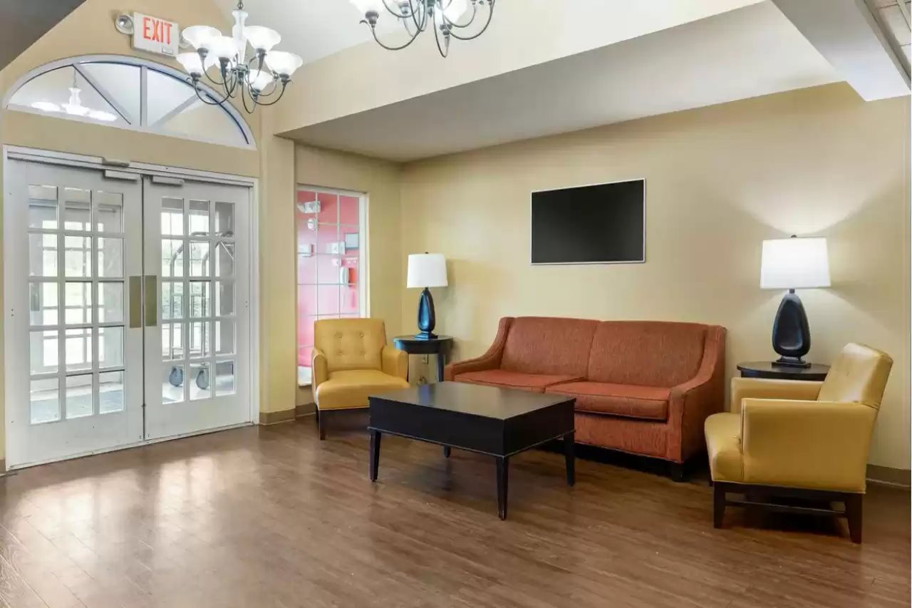 MainStay Suites Raleigh North - photo 3