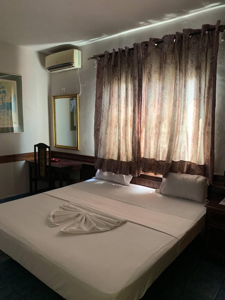 SKY Hotel Bonapriso — Douala — photo 5