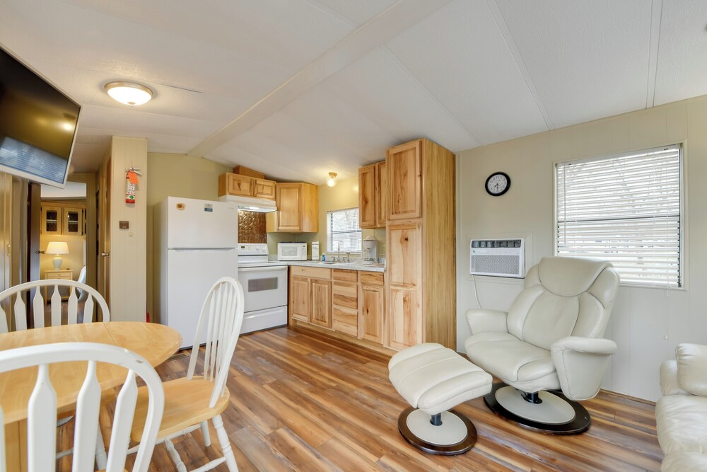 Resort style Adventure Base in the Blue Ridge Mtns in Waynesville, United States