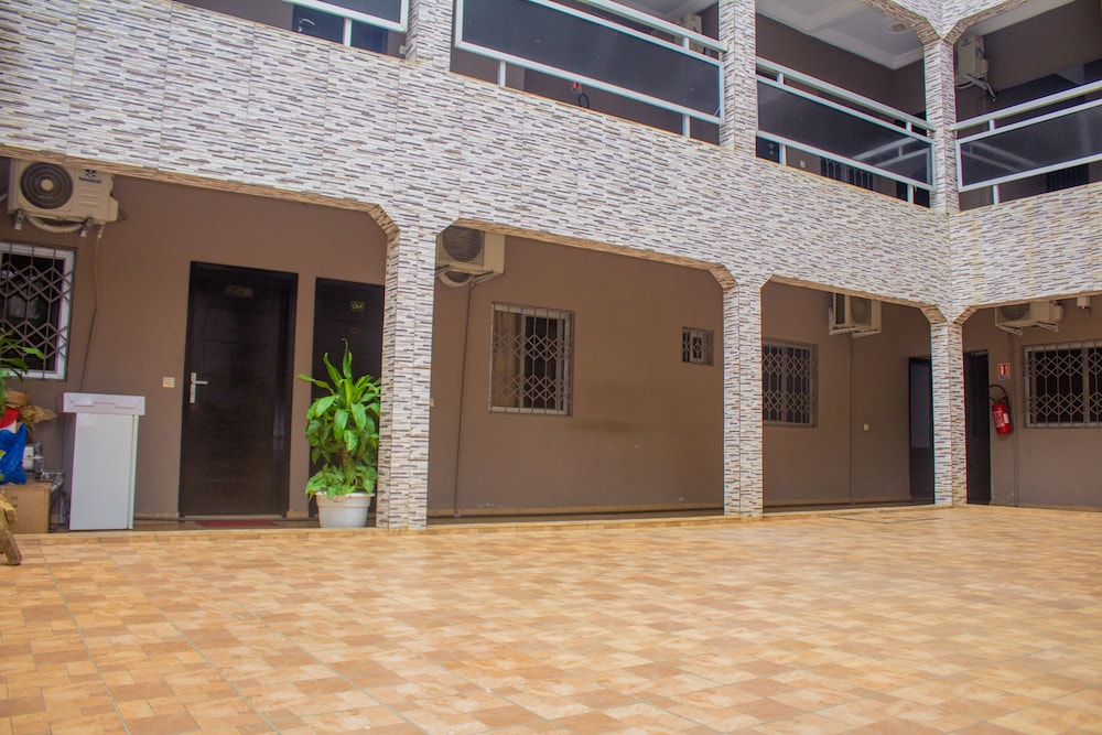 Residences Hydlyss - carbon neutral hotel in Abidjan