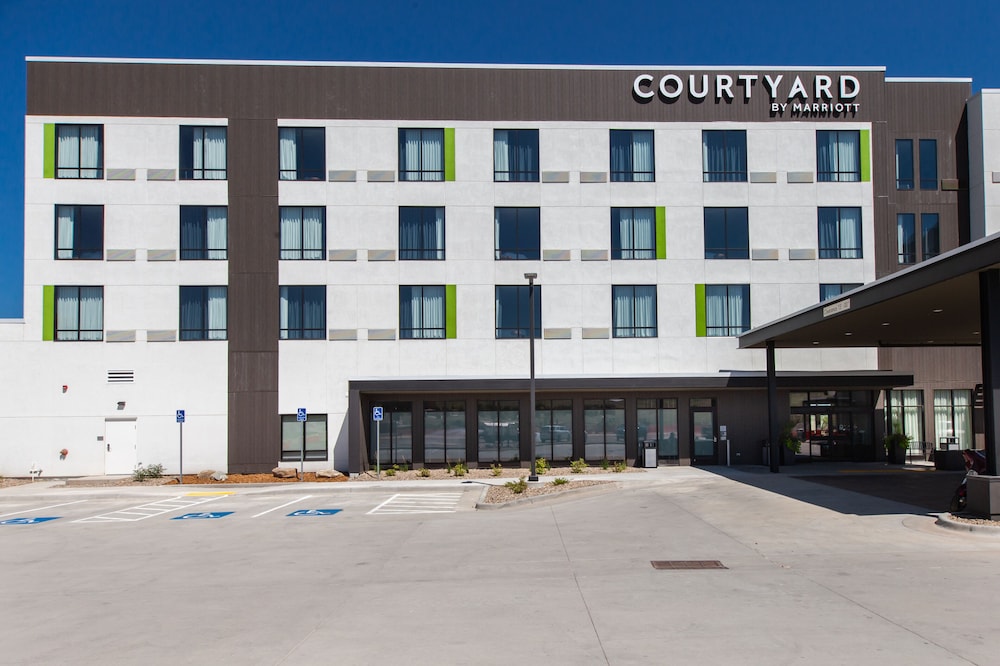 Courtyard by Marriott Rapid City - photo 48