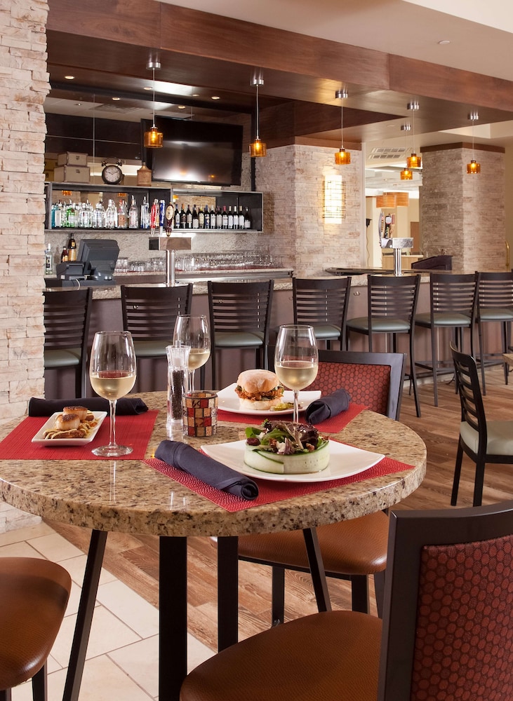 Embassy Suites by Hilton Nashville Airport - photo 43