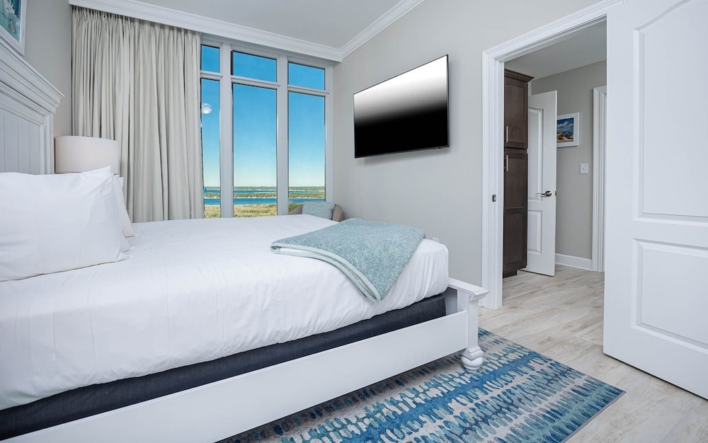 Phoenix Gulf Towers 1605 4 Bedroom Condo - photo 10