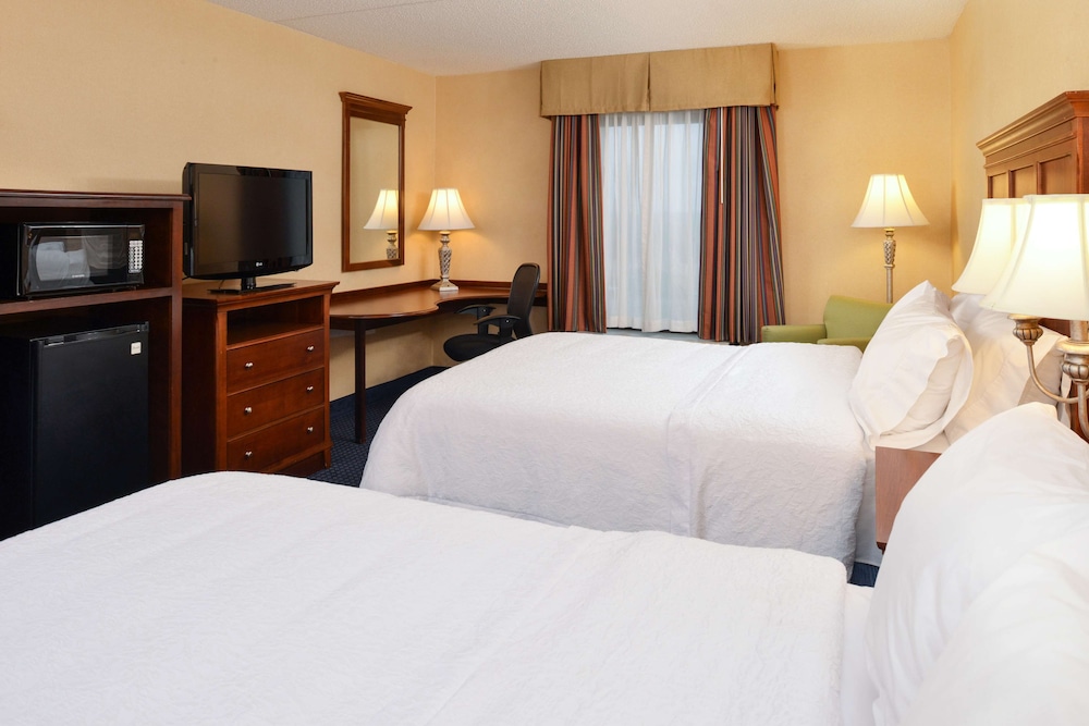 Hampton Inn & Suites Fredericksburg South - photo 20
