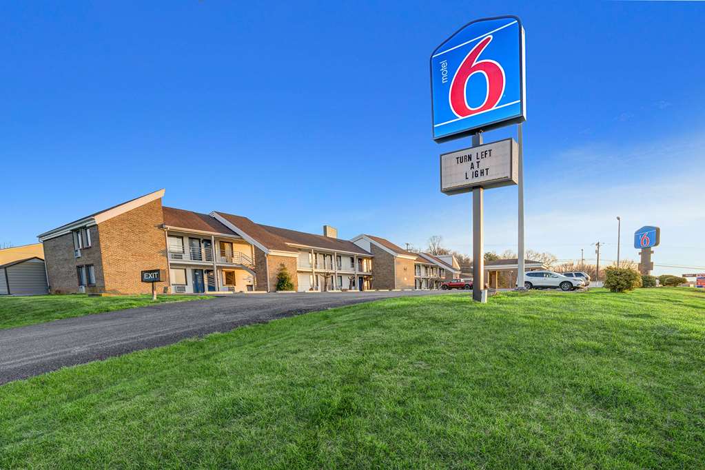 Motel 6 Hillsville VA - photo 2