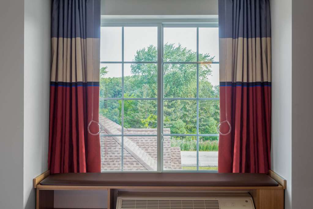 Microtel Inn & Suites by Wyndham Amsterdam - photo 34