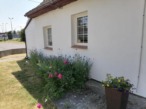 Mały Biały Domek in Pobierowo, Poland