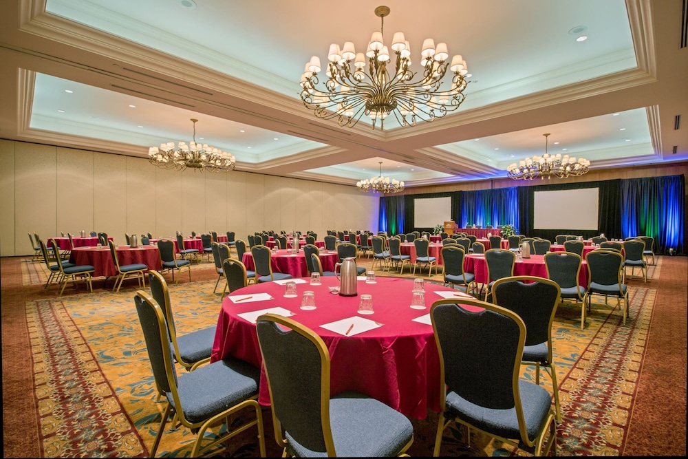 Crowne Plaza: Philadelphia King of Prussia by IHG - photo 39