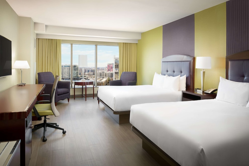 Hilton Charlotte Uptown - photo 32