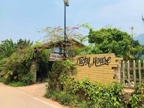 Lucky House Homestay — 4-Star Luxury Hotel in Soc Son, Vietnam