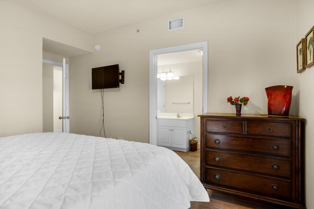 Majestic Beach Towers 1 407 - photo 3