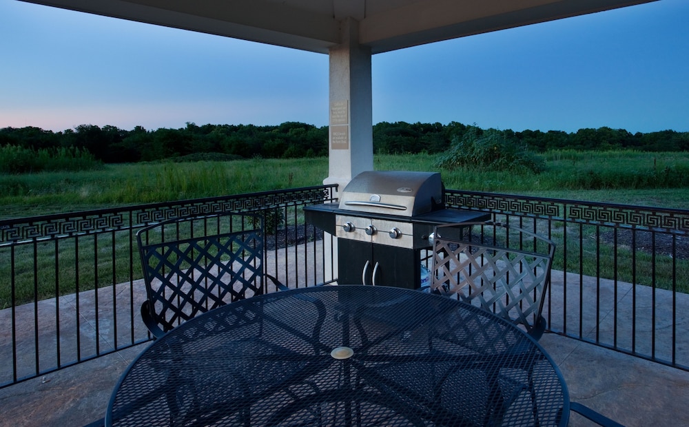 Candlewood Suites Olathe by IHG - photo 20