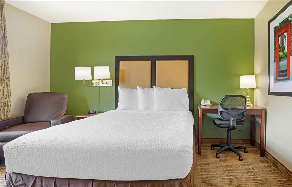 Extended Stay America Suites Houston Willowbrook HWY 249 - photo 12
