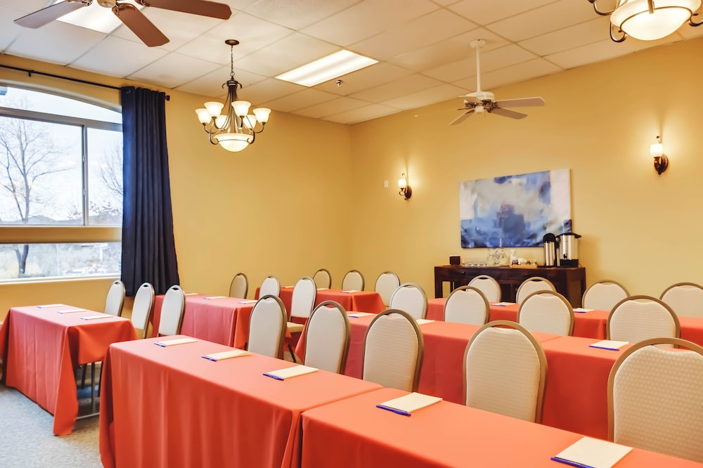 Forest Villas Hotel Prescott - photo 100