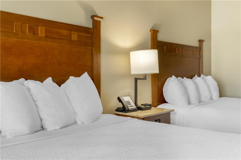Best Western Plus Riverfront Hotel & Suites - photo 50