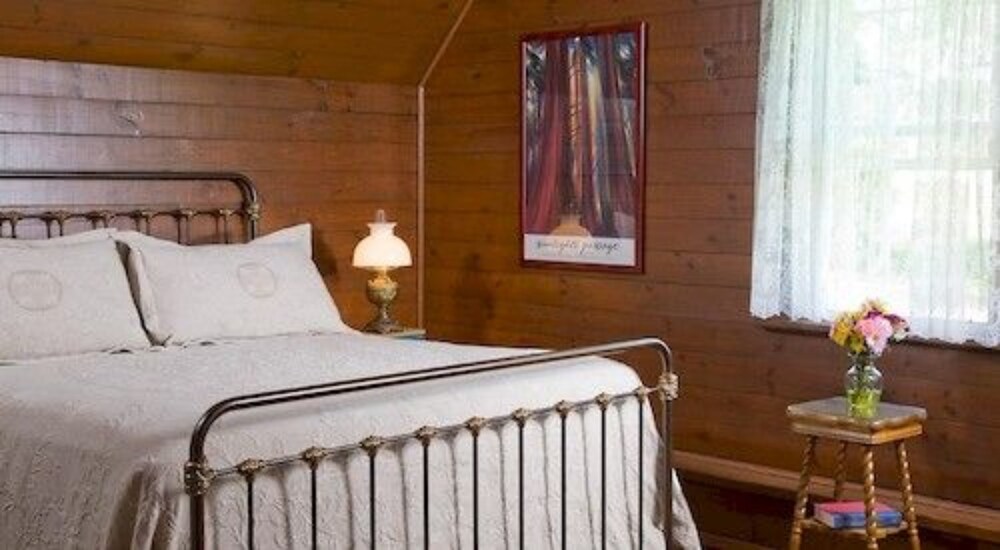 The Carriage House Inn Bed & Breakfast - photo 19