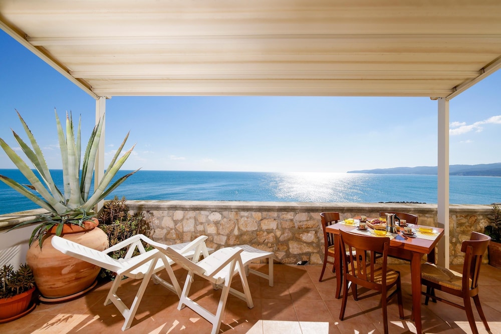 3146 Terrazza Ripa by Barbarhouse — 4-Star Luxury Hotel in Vieste, Italy
