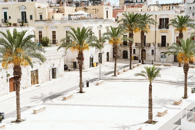 The Harbour Luxury Living — Trani