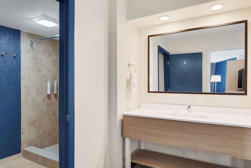 Spark by Hilton Ormond Beach Oceanfront - photo 25